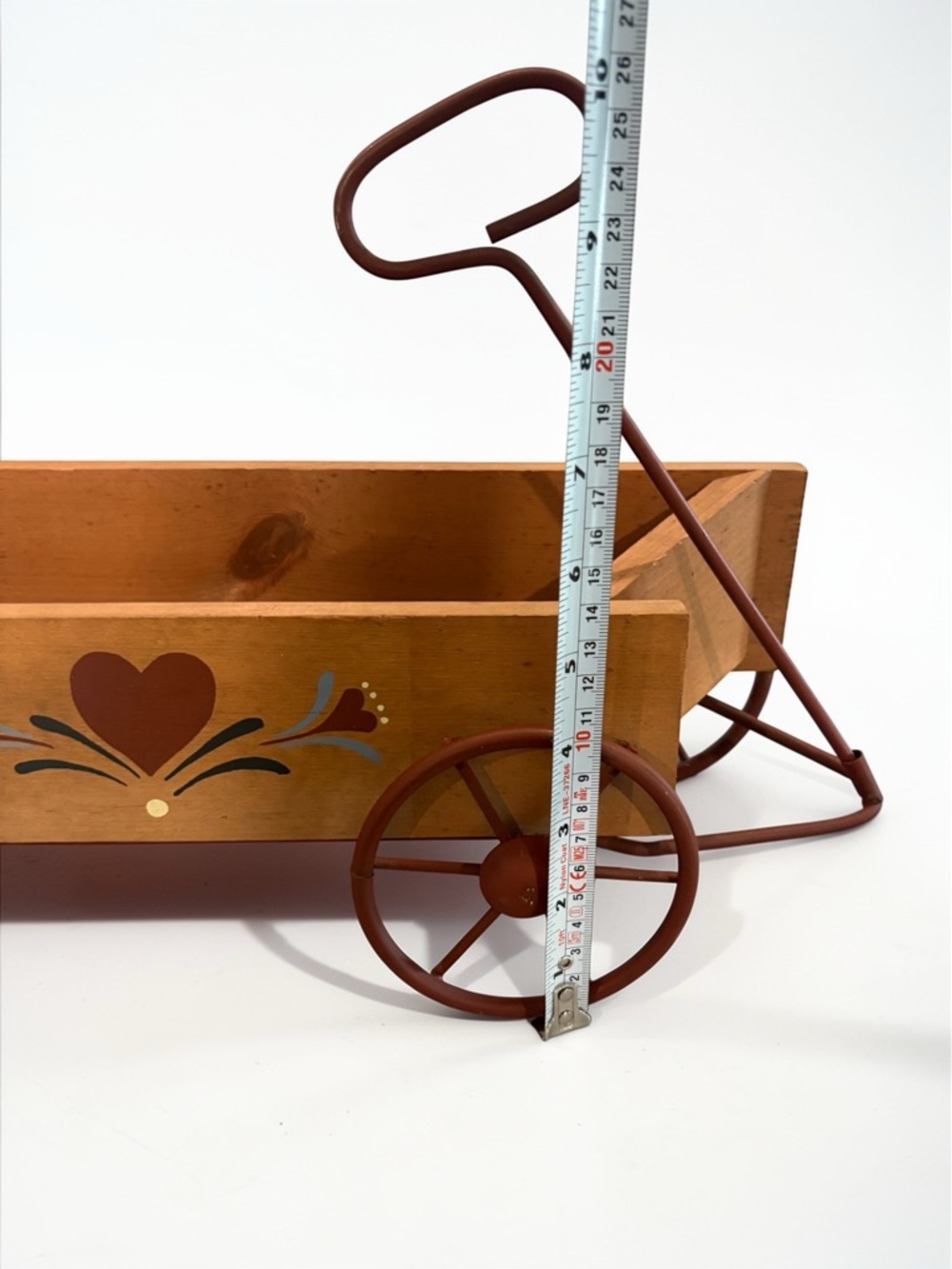 Vintage HOMCO Wood Wagon Wall Pocket Decor W/ Painted Heart Kitchen Mail Shelf - Picture 9 of 11